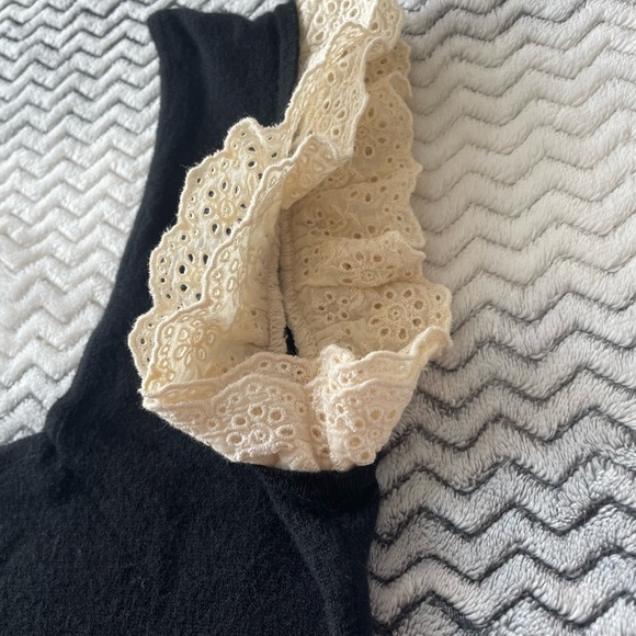 VGUC L’ecole Dês Femmes Women’s Knit Black Bodysuit w/ Lace Sleeve Detail Sz S - Picture 6 of 11